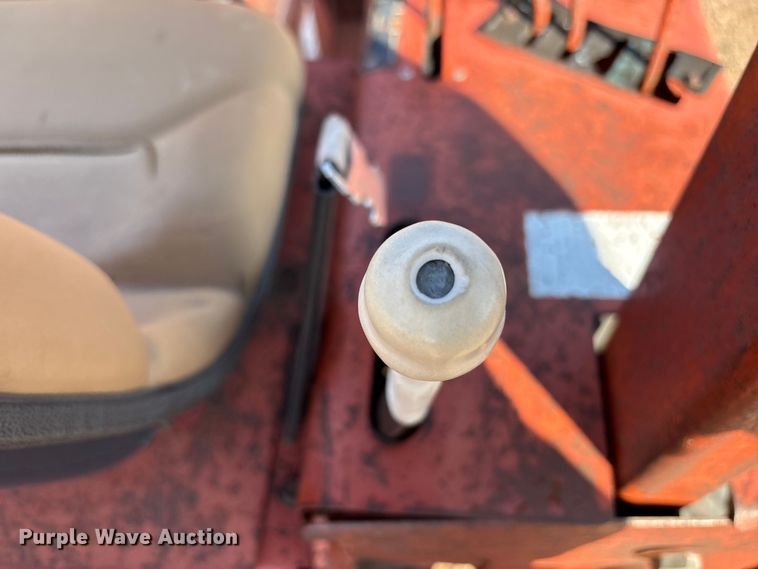 image for item EF6113 1995 Ditch Witch 3610 trencher