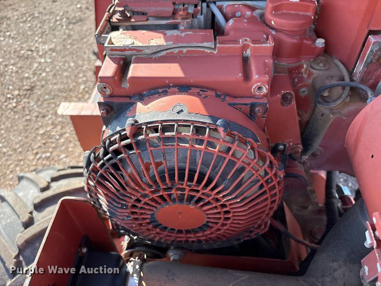 image for item EF6113 1995 Ditch Witch 3610 trencher