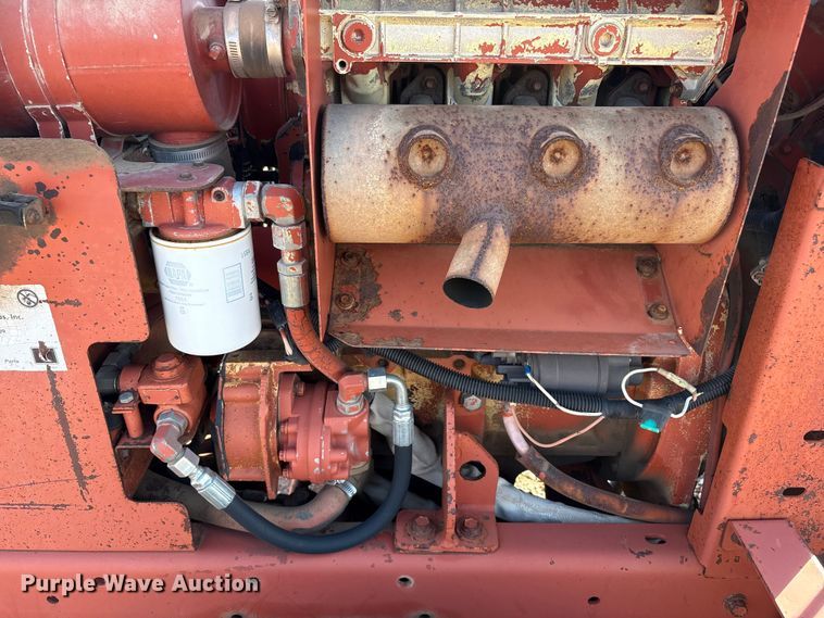 image for item EF6113 1995 Ditch Witch 3610 trencher