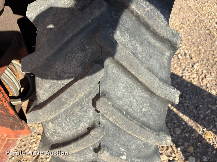 image for item EF6113 1995 Ditch Witch 3610 trencher