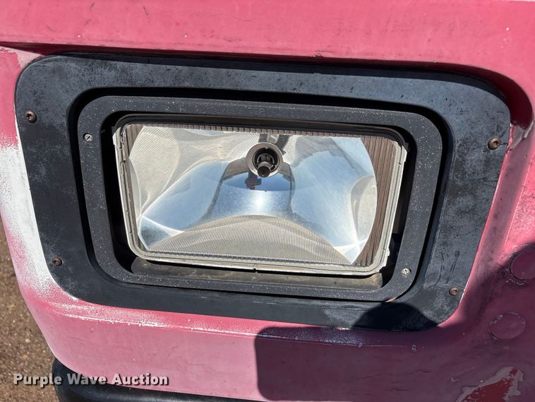 image for item EF6114 1992 Mack RD688S fuel / lube truck