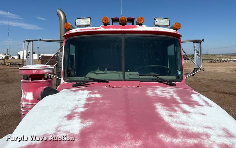 image for item EF6114 1992 Mack RD688S fuel / lube truck