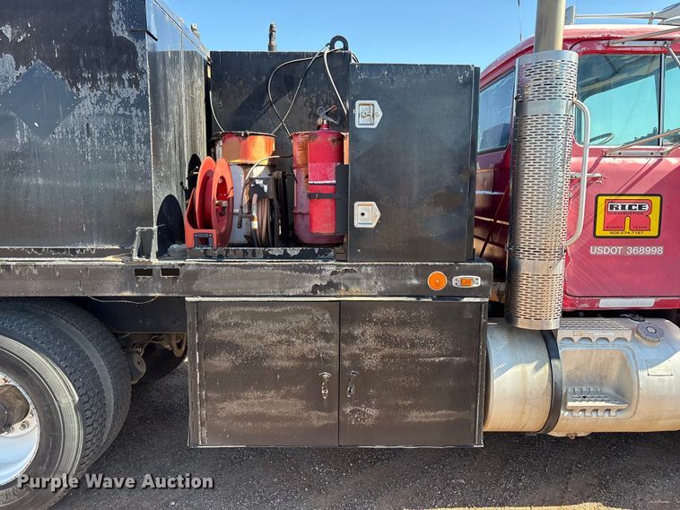 image for item EF6114 1992 Mack RD688S fuel / lube truck
