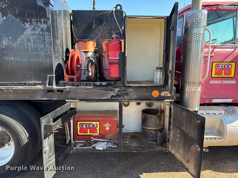 image for item EF6114 1992 Mack RD688S fuel / lube truck