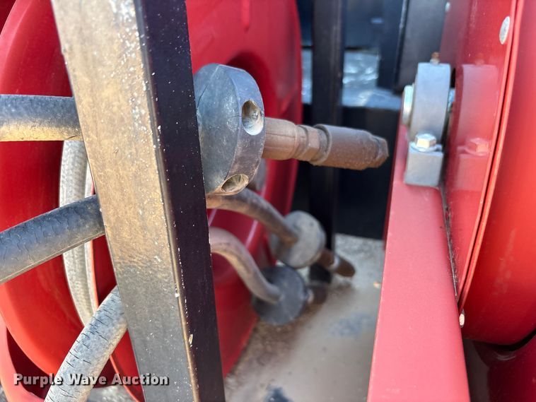 image for item EF6114 1992 Mack RD688S fuel / lube truck