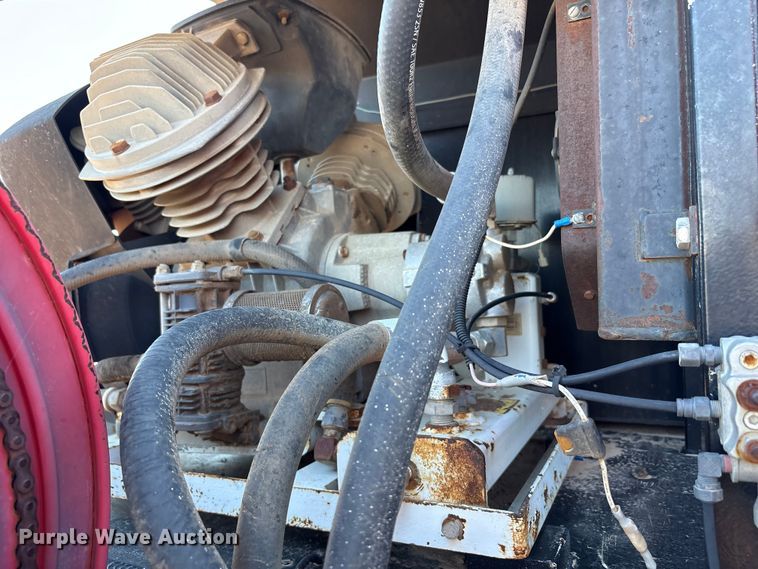 image for item EF6114 1992 Mack RD688S fuel / lube truck