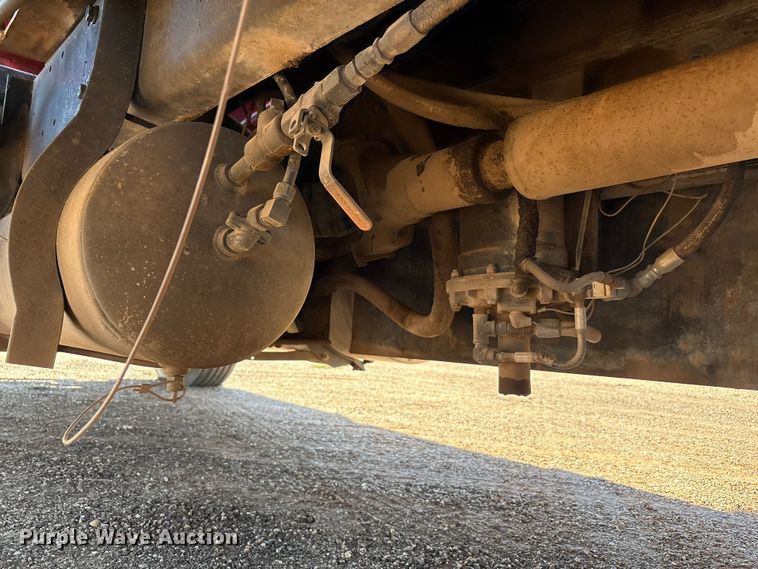 image for item EF6114 1992 Mack RD688S fuel / lube truck