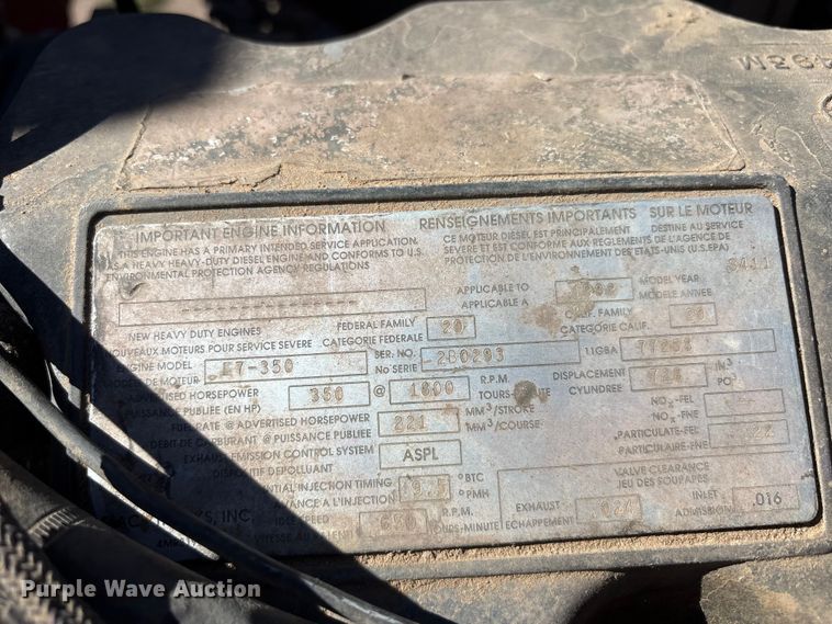 image for item EF6114 1992 Mack RD688S fuel / lube truck