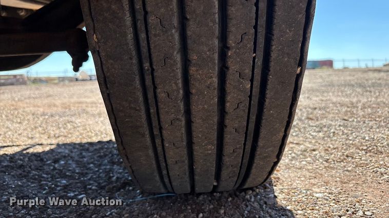 image for item EF6114 1992 Mack RD688S fuel / lube truck