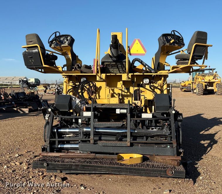 image for item EF6116 2004 Caterpillar AP-655C paver