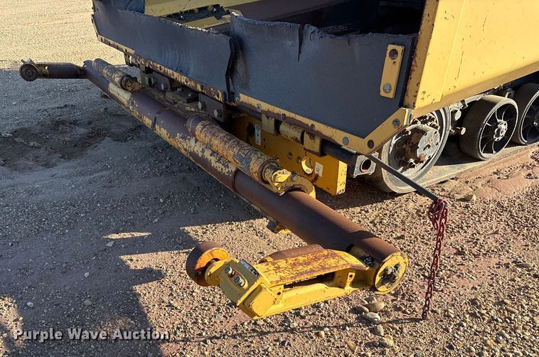 image for item EF6116 2004 Caterpillar AP-655C paver