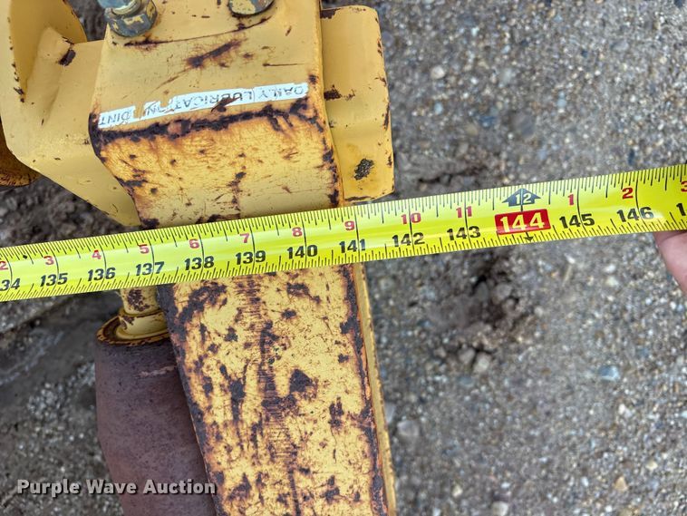 image for item EF6116 2004 Caterpillar AP-655C paver