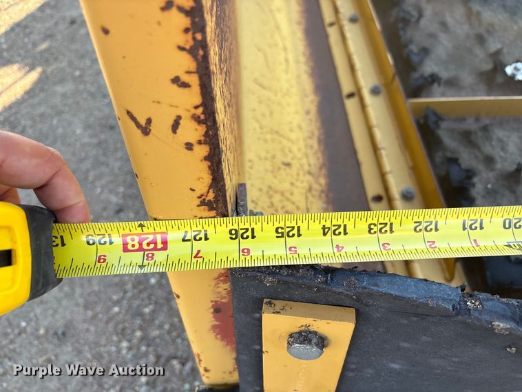 image for item EF6116 2004 Caterpillar AP-655C paver