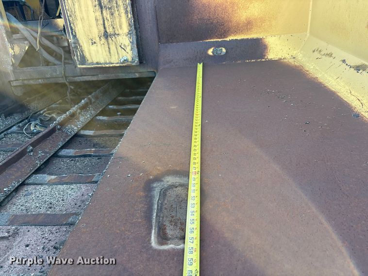 image for item EF6116 2004 Caterpillar AP-655C paver