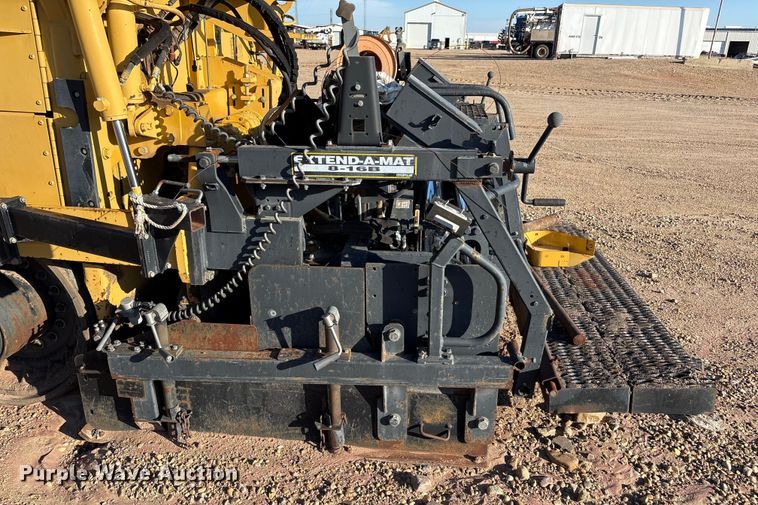 image for item EF6116 2004 Caterpillar AP-655C paver