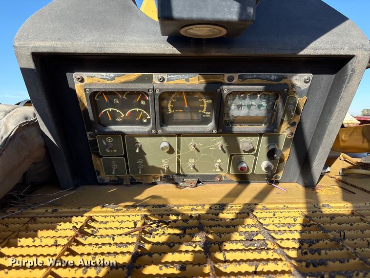 image for item EF6116 2004 Caterpillar AP-655C paver