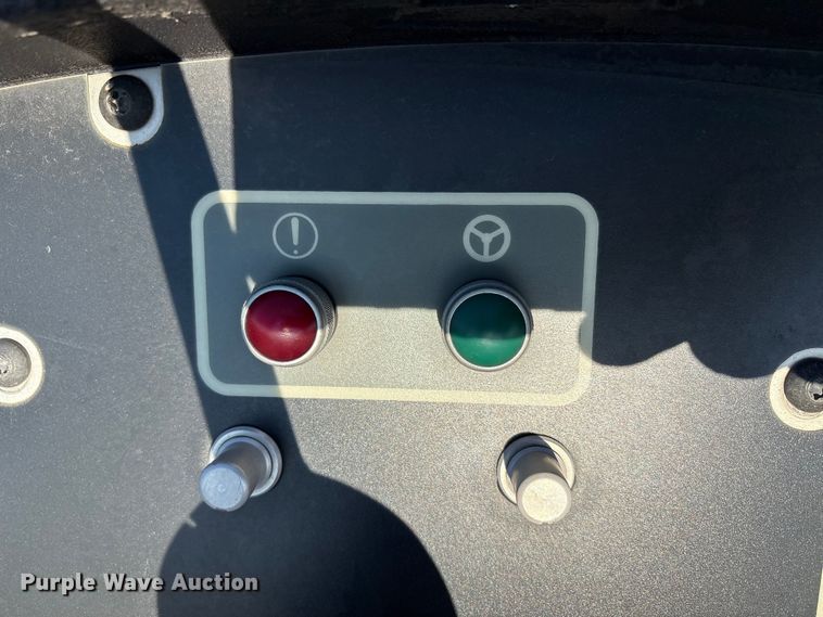 image for item EF6116 2004 Caterpillar AP-655C paver