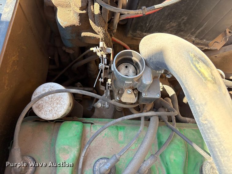 image for item EF6117 Caterpillar V40D forklift