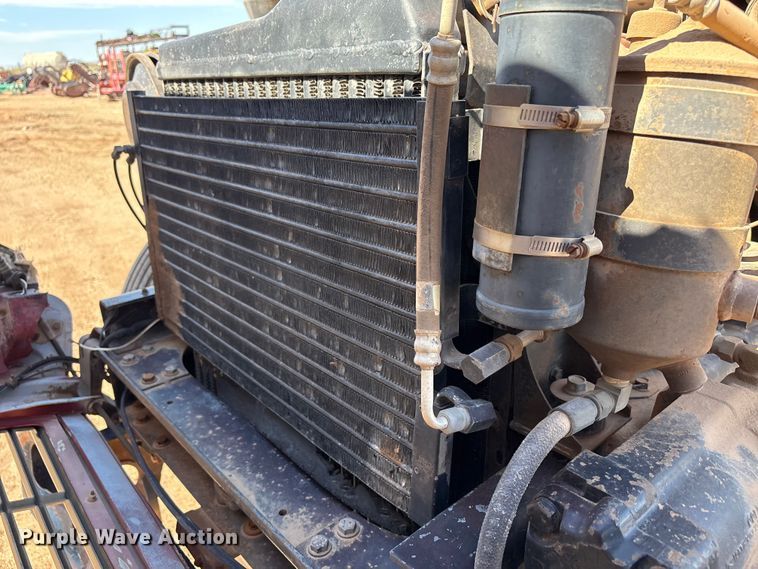 image for item EF6118 1989 Mack CM flatbed truck