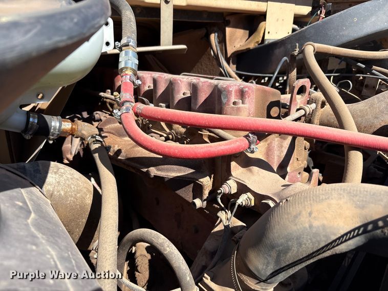 image for item EF6118 1989 Mack CM flatbed truck