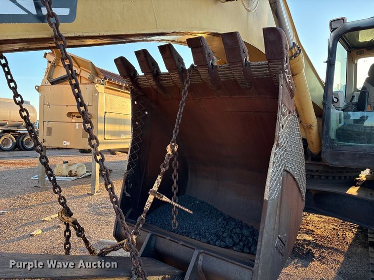 image for item EF6119 2005 Caterpillar 330C L excavator