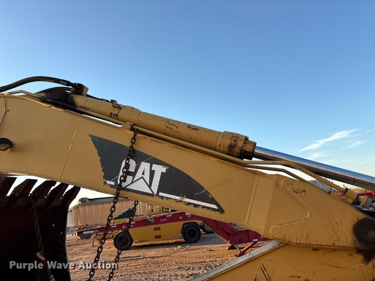 image for item EF6119 2005 Caterpillar 330C L excavator