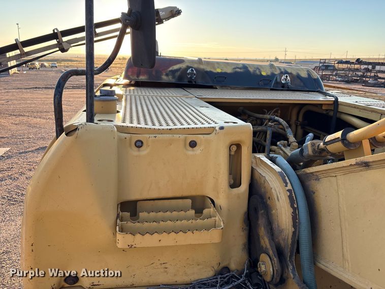 image for item EF6119 2005 Caterpillar 330C L excavator