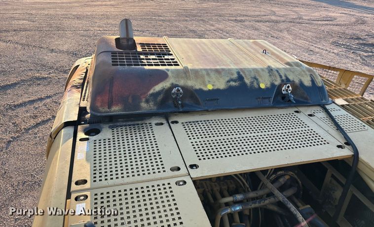 image for item EF6119 2005 Caterpillar 330C L excavator