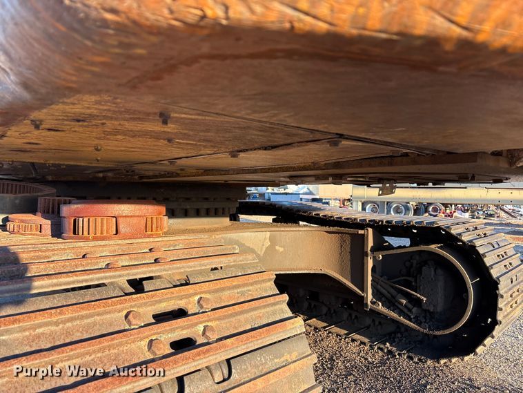 image for item EF6119 2005 Caterpillar 330C L excavator