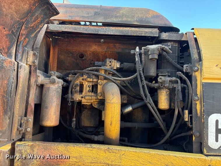 image for item EF6119 2005 Caterpillar 330C L excavator