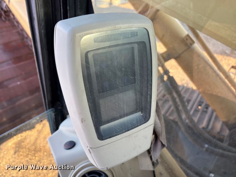 image for item EF6119 2005 Caterpillar 330C L excavator