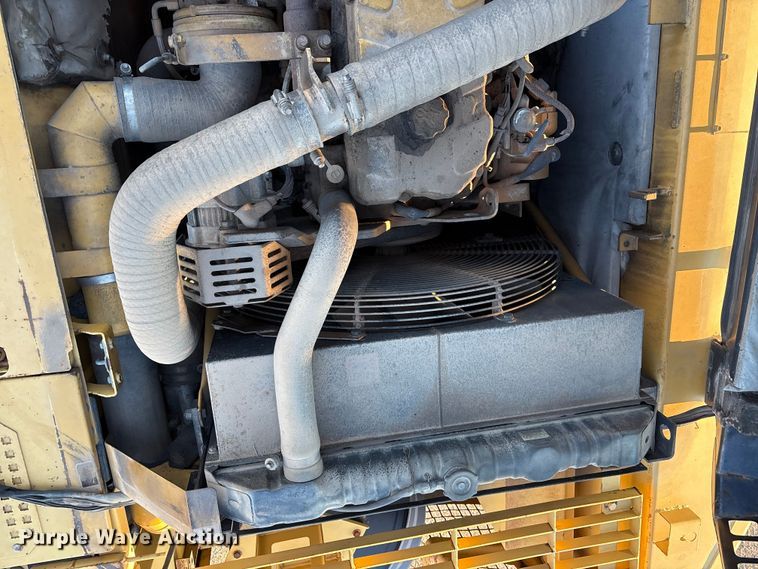 image for item EF6119 2005 Caterpillar 330C L excavator