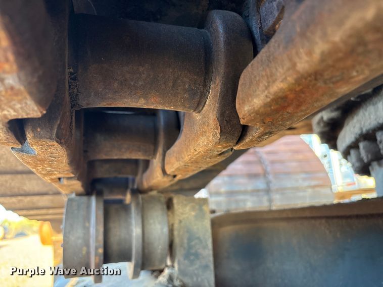 image for item EF6119 2005 Caterpillar 330C L excavator