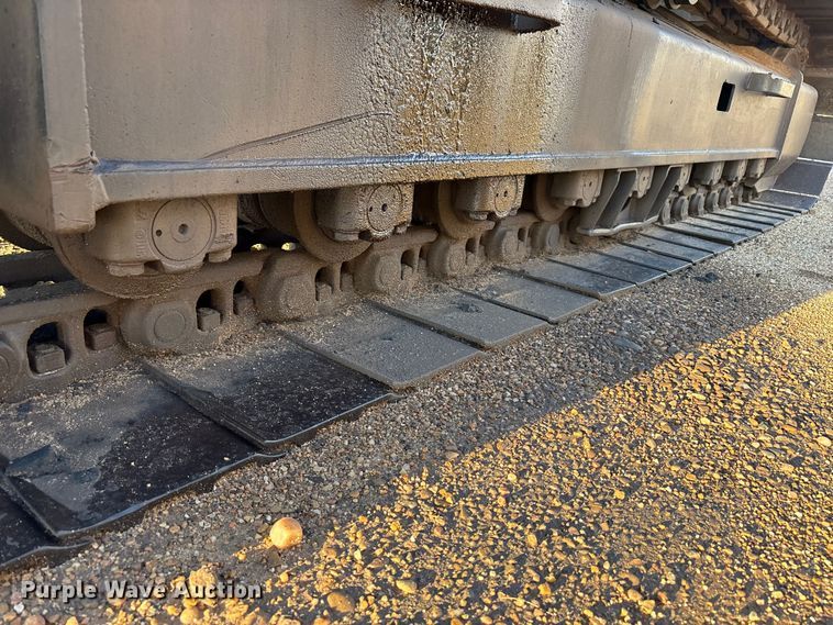 image for item EF6119 2005 Caterpillar 330C L excavator