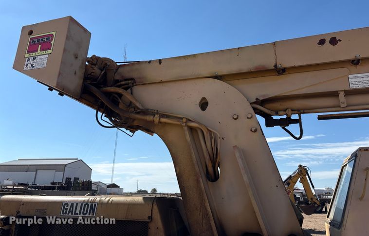 image for item EF6120 Galion D93292 