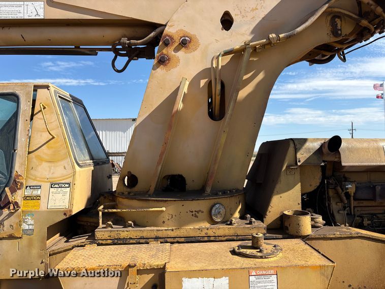 image for item EF6120 Galion D93292 