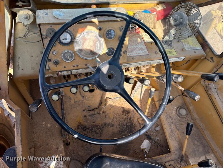 image for item EF6120 Galion D93292 