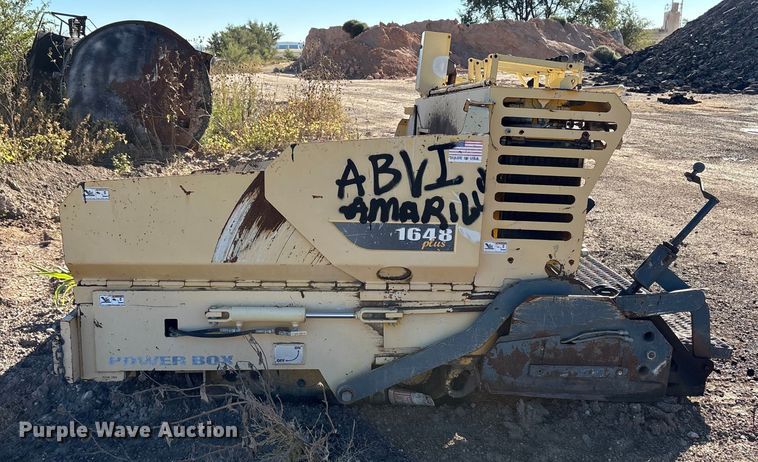 image for item EF6122 Gehl 1648 Plus paver