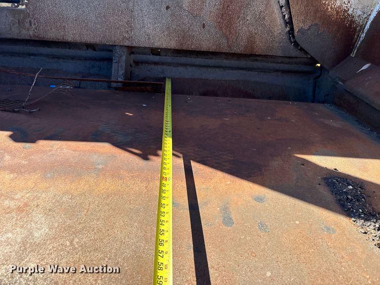 image for item EF6122 Gehl 1648 Plus paver