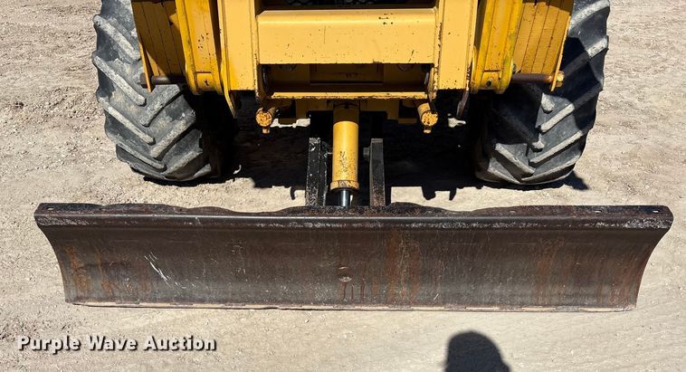 image for item EF6123 2004 Vermeer V120 vibratory cable plow