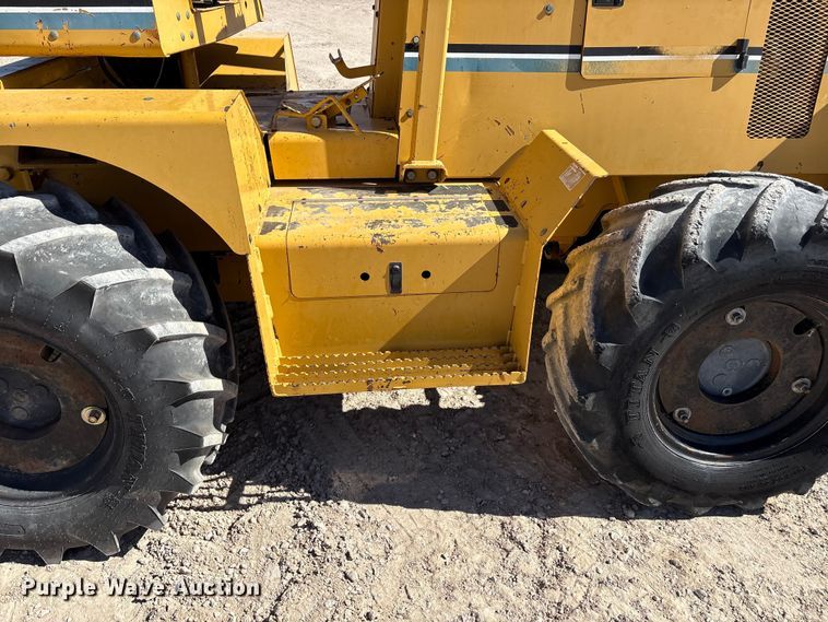 image for item EF6123 2004 Vermeer V120 vibratory cable plow
