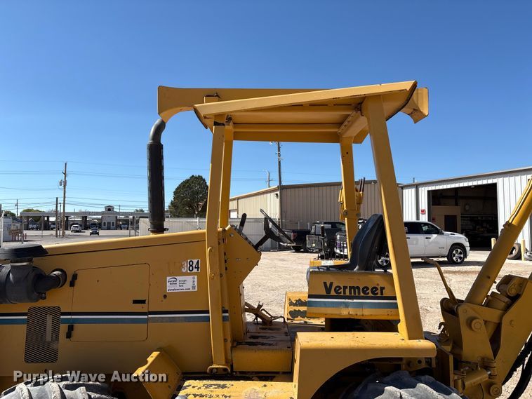 image for item EF6123 2004 Vermeer V120 vibratory cable plow