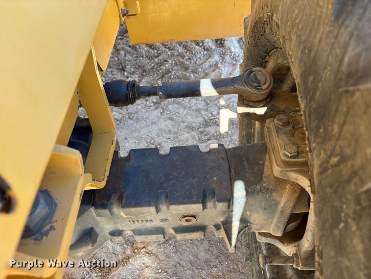 image for item EF6123 2004 Vermeer V120 vibratory cable plow