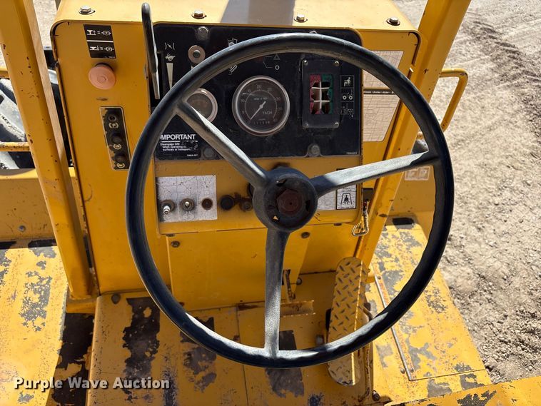 image for item EF6123 2004 Vermeer V120 vibratory cable plow