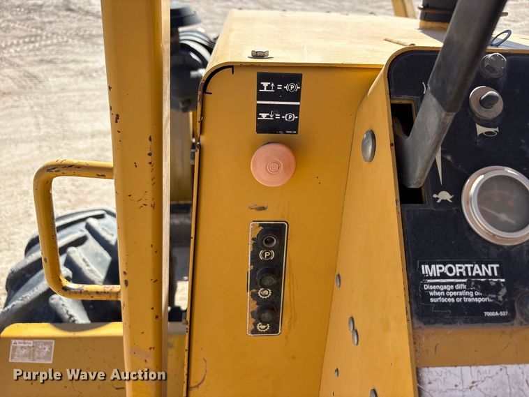 image for item EF6123 2004 Vermeer V120 vibratory cable plow