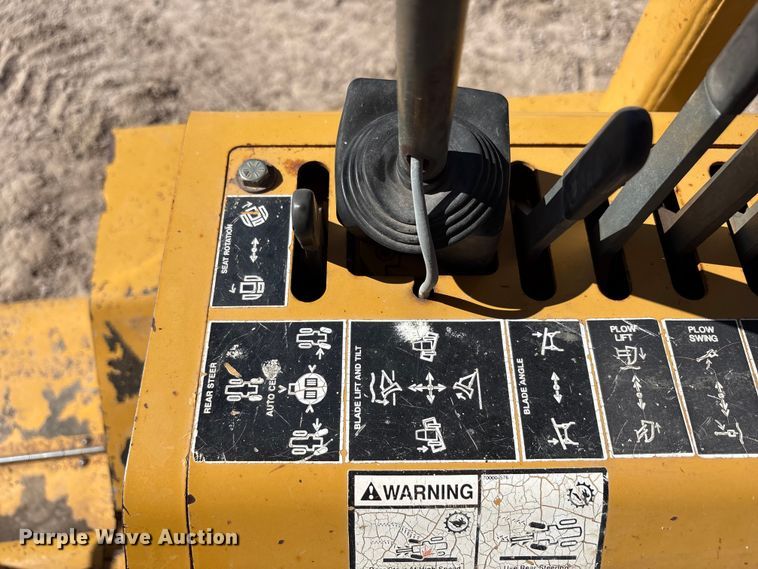 image for item EF6123 2004 Vermeer V120 vibratory cable plow