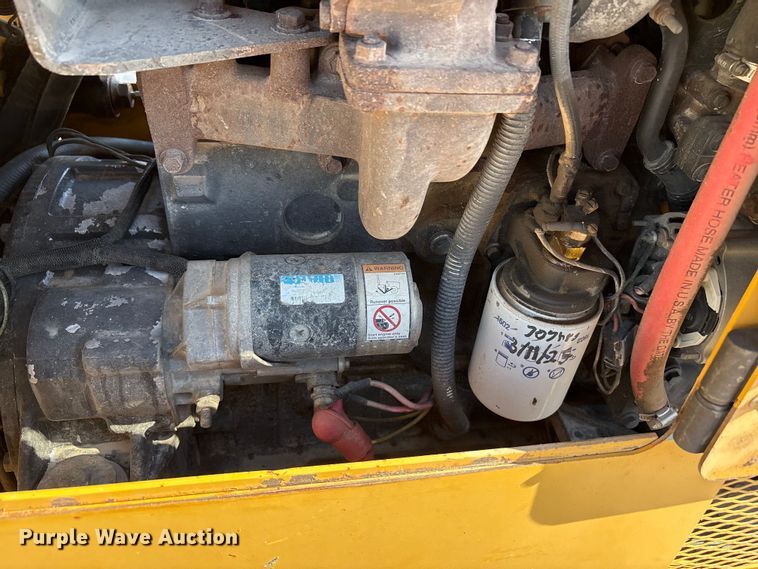 image for item EF6123 2004 Vermeer V120 vibratory cable plow