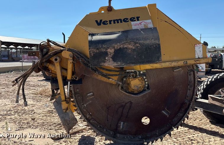 image for item EF6123 2004 Vermeer V120 vibratory cable plow