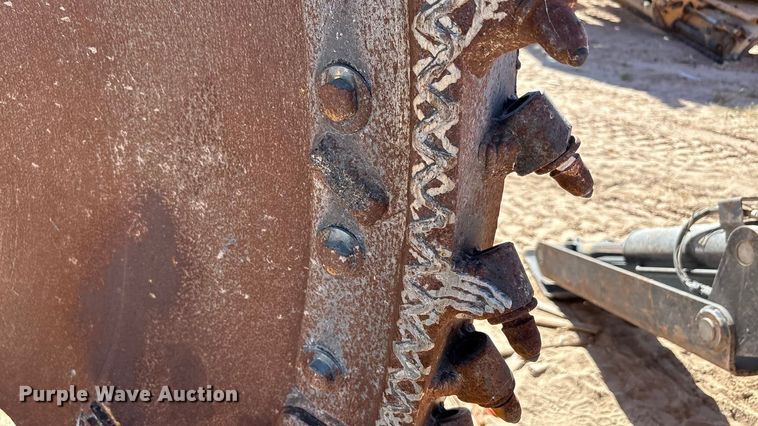 image for item EF6123 2004 Vermeer V120 vibratory cable plow