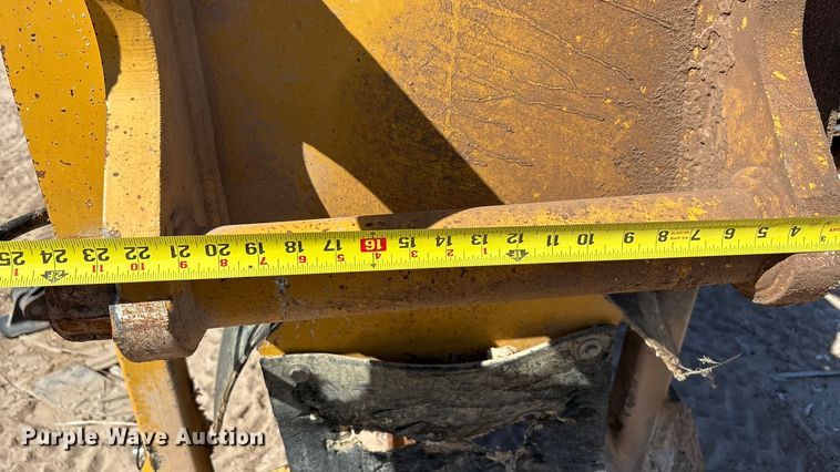 image for item EF6123 2004 Vermeer V120 vibratory cable plow